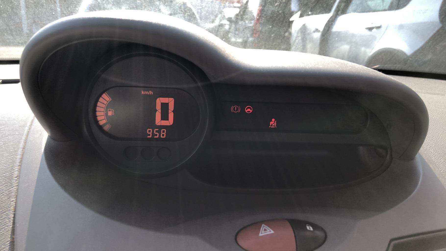 Compteur RENAULT TWINGO 2 PHASE 1 Essence Cazenave