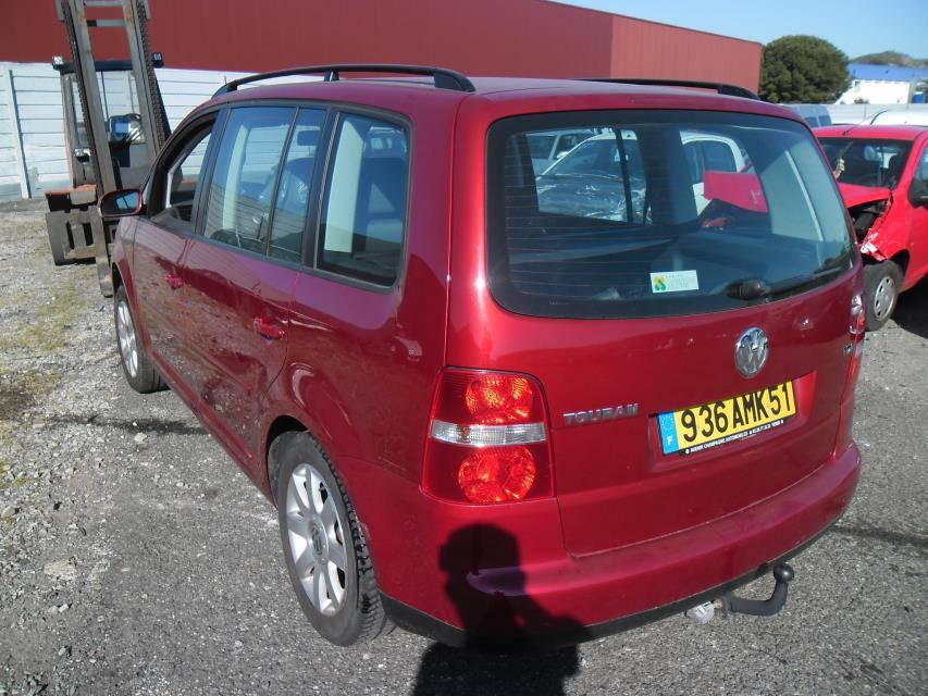 Image VOLKSWAGEN TOURAN 1