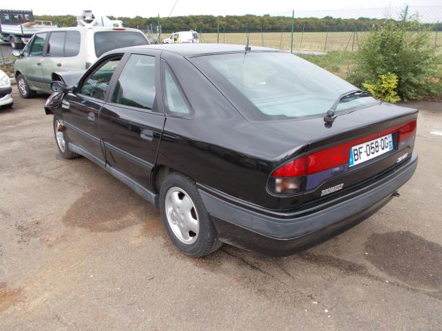 Renault safrane 1992