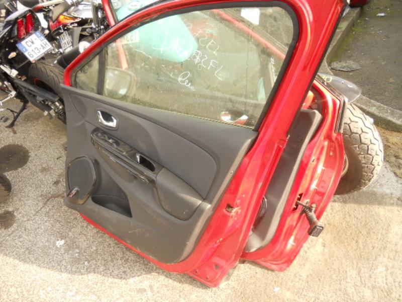 Poignee interieur arriere droit RENAULT CLIO 4 PHASE 1 (07/2012 => 09/2016)