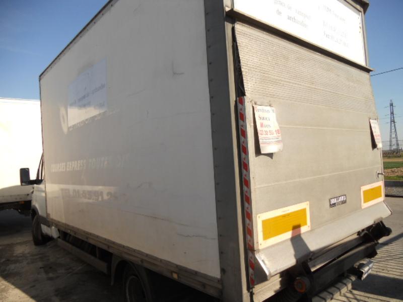 Pompe lave glace avant IVECO DAILY CHASSIS CABINE 1999