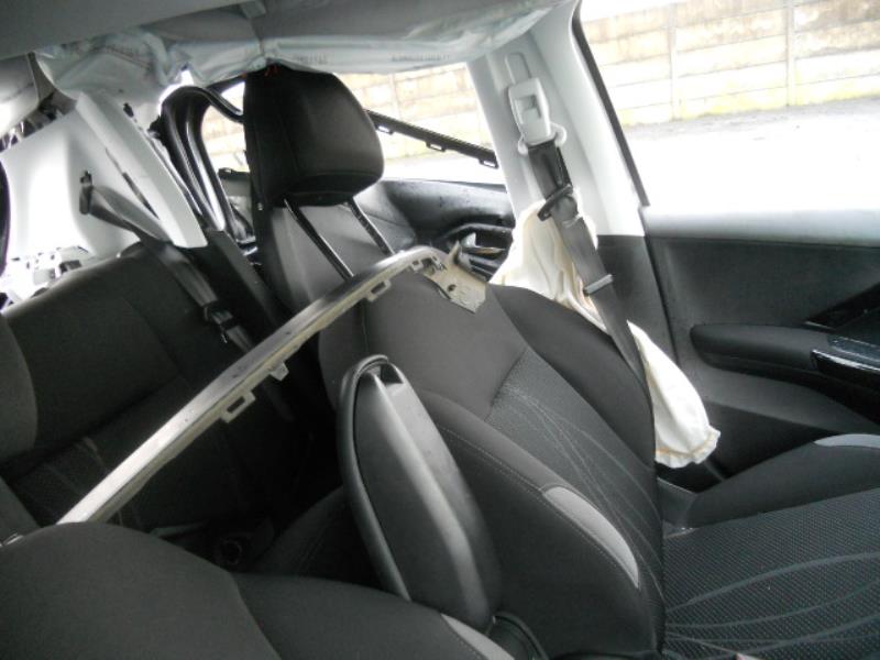 Poignee interieur avant droit PEUGEOT 208 1 PHASE 1 (03/2012 => 04/2015)