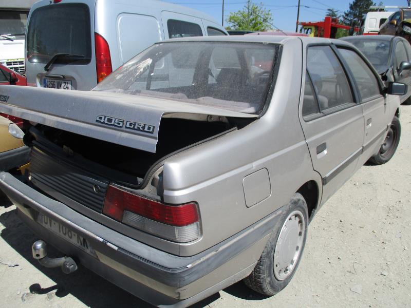 Panneau de porte avant gauche PEUGEOT 405 II (4B) 1.9 TD 7109195