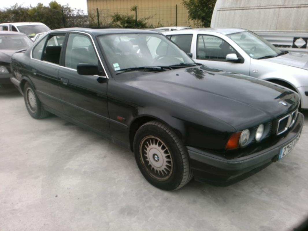 Feu arriere secondaire droit (feux) BMW SERIE 5 E34