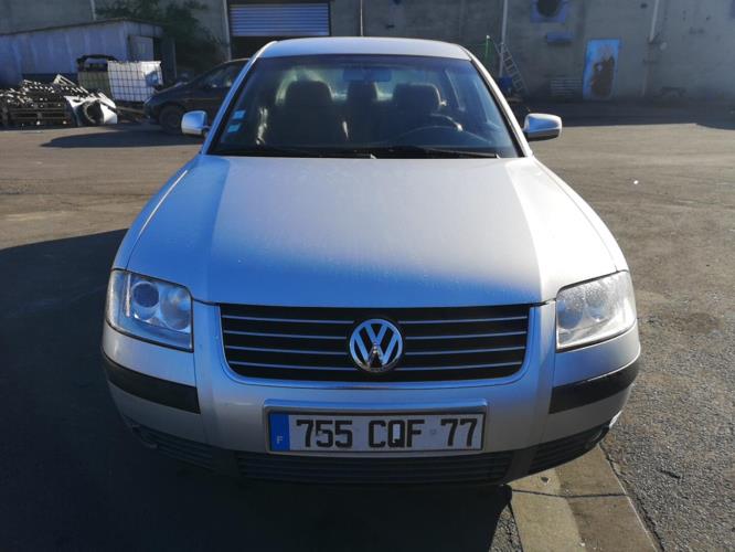 Levier frein à main VOLKSWAGEN PASSAT BERLINA (3B2) 1.8 20V Turbo Essence  occasion