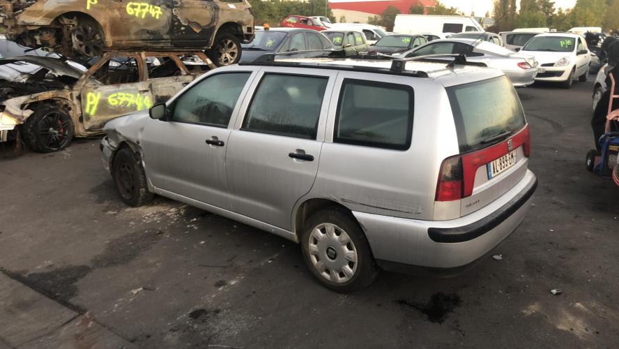 Aireador del salpicadero delantero izquierdo SEAT CORDOBA 2 de Segunda Mano