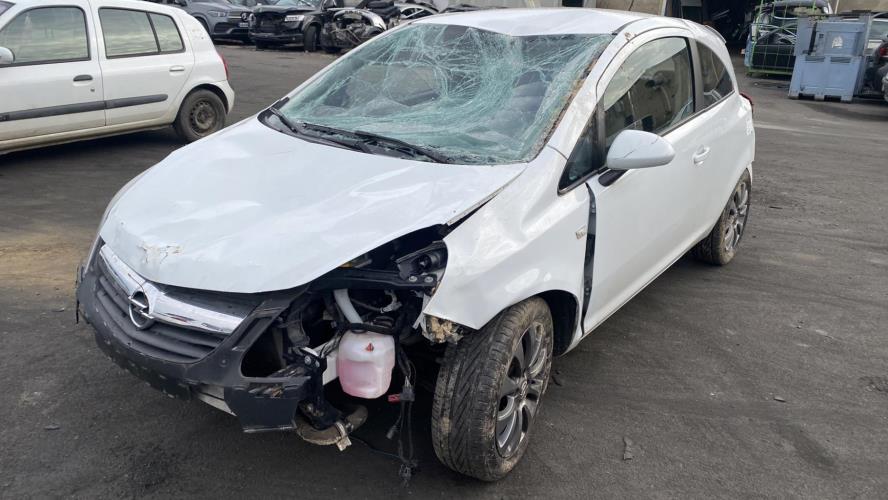 Devio tergicristalli OPEL CORSA D PHASE 1 Diesel usato