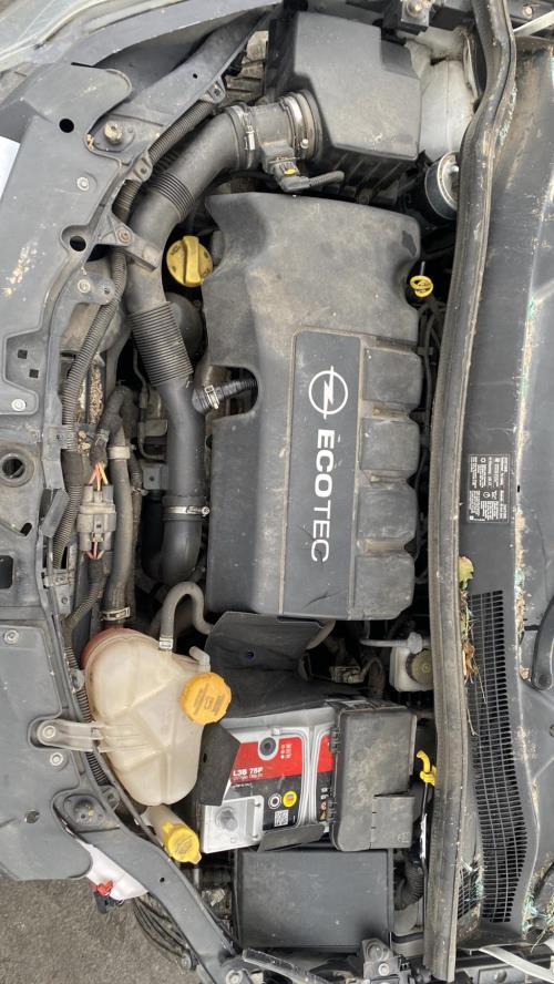 Devio tergicristalli OPEL CORSA D PHASE 1 Diesel usato