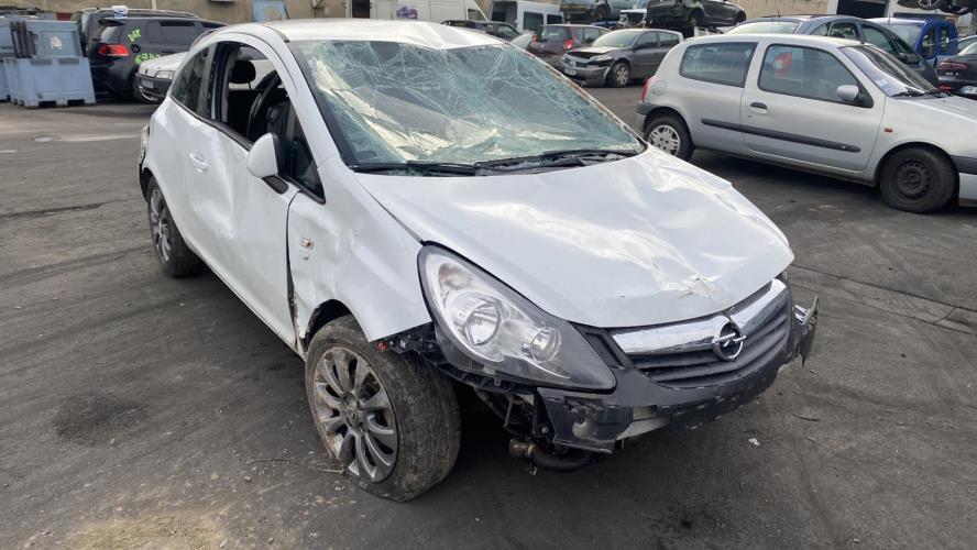 Devio tergicristalli OPEL CORSA D PHASE 1 Diesel usato