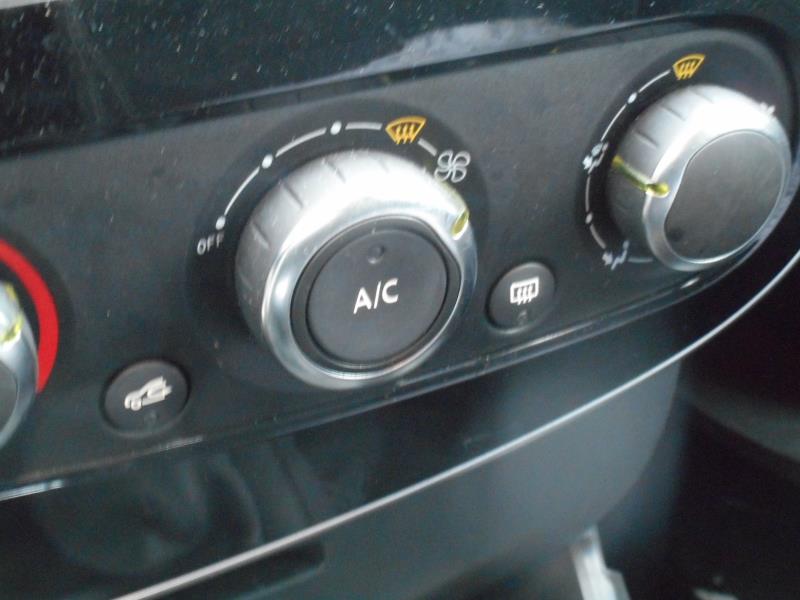 Interrupteur de leve vitre avant droit RENAULT CLIO 4 PHASE 2 (08/2016 => Aujourd'hui)