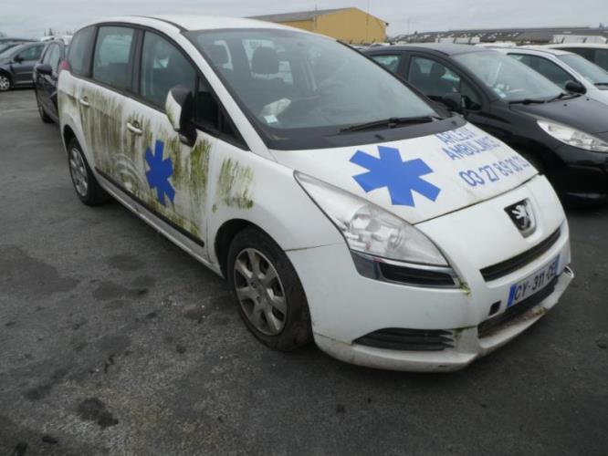 Interrupteur de leve vitre avant droit PEUGEOT 5008 1