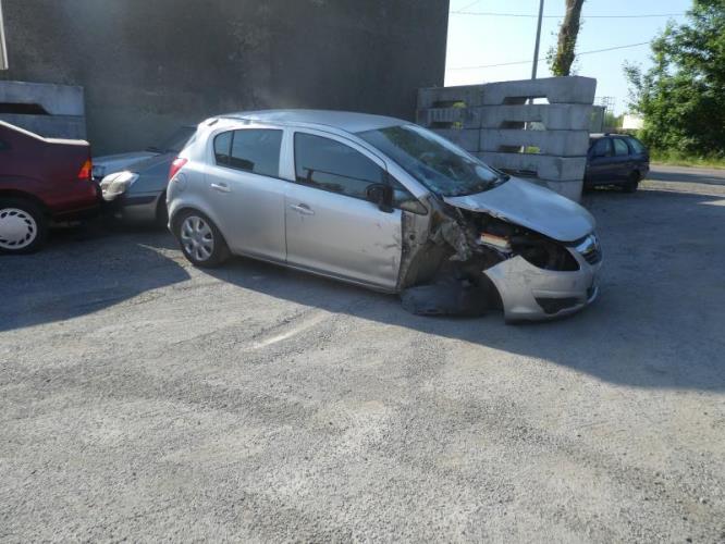 Leve vitre electrique avant gauche OPEL CORSA D PHASE 1 (09/2006 => 12/2010)