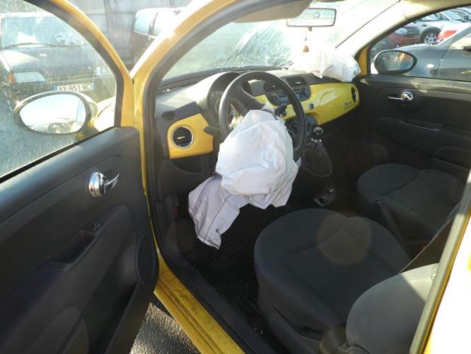 POIGNEE INTERIEURE PORTE AVANT DROIT FIAT 500