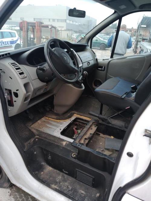 Poignee porte avant gauche RENAULT TRAFIC 2 PHASE 2 (08/2006 => 06/2014)