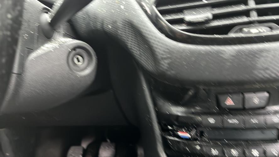 Interrupteur de leve vitre avant droit PEUGEOT 208 1 PHASE 2 (04/2015 => Aujourd'hui)