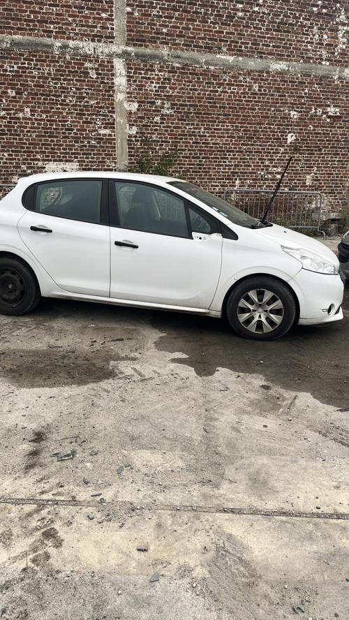 Com (Bloc Contacteur Tournant+Commodo Essuie Glace+Commodo Phare) PEUGEOT 208 1 PHASE 1 (03/2012 => 04/2015)