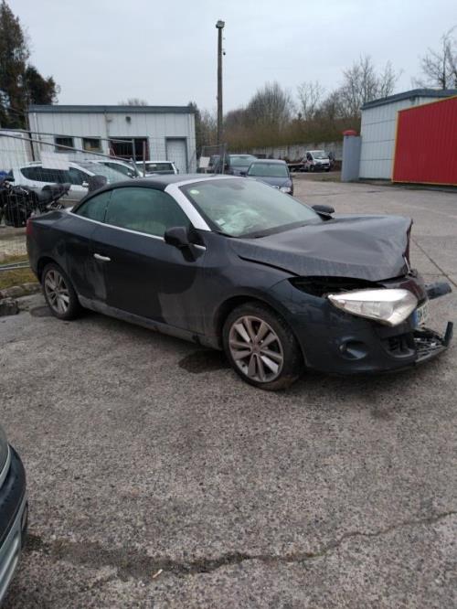 Etrier avant droit (freinage) RENAULT MEGANE 3 PHASE 1 CABRIOLET (01/2012 => 06/2014)