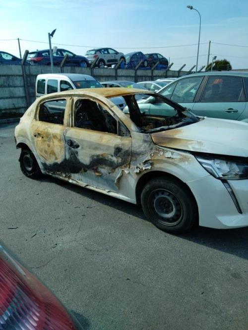 Pompe lave glace avant PEUGEOT 208 2 (10/2019 => Aujourd'hui)