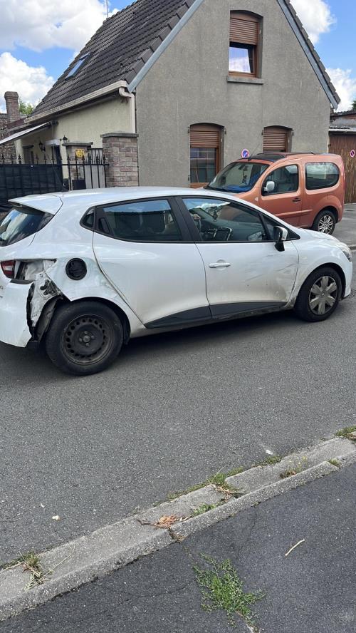 Poignee porte arriere droit RENAULT CLIO 4 PHASE 1