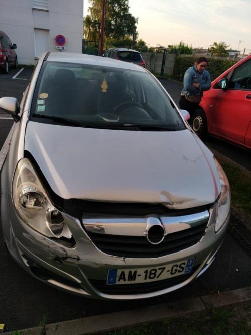 Bloc ABS (freins anti-blocage) OPEL CORSA D PHASE 1