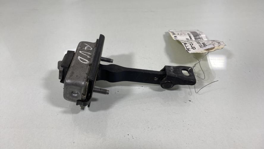 Arret de porte avant droit PEUGEOT 208 1 PHASE 1 (03/2012 => 04/2015)