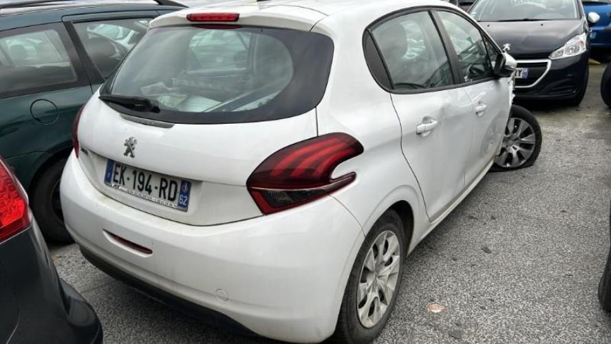 Feu arriere stop central PEUGEOT 208 1 PHASE 2 (04/2015 => Aujourd'hui)