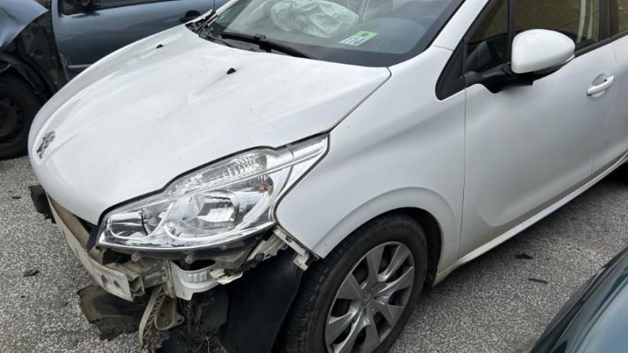 Feu arriere stop central PEUGEOT 208 1 PHASE 2 (04/2015 => Aujourd'hui)