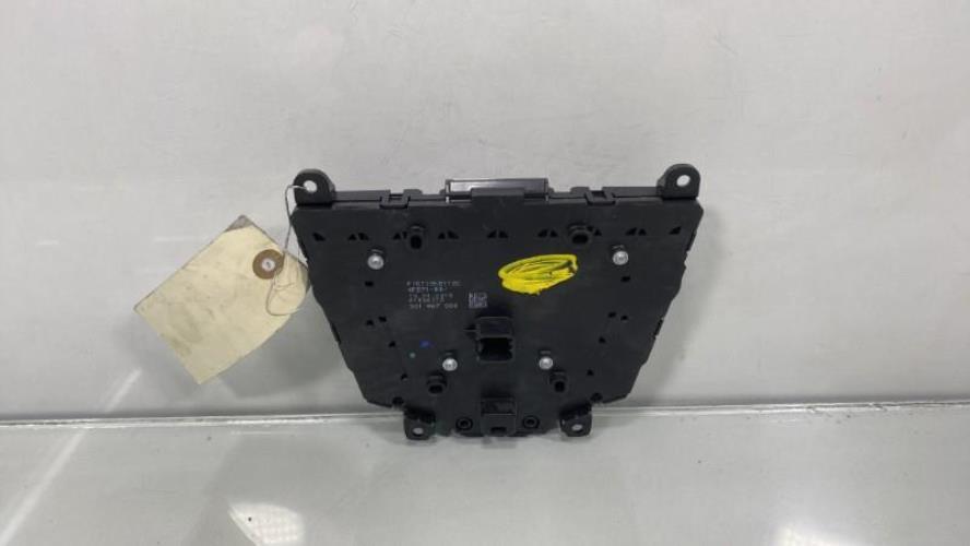 Bouton de warning FORD FOCUS 3 PHASE 2 BREAK (11/2014 => Aujourd'hui)