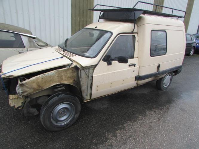 À vendre l'increvable Citroën C15 diesel finition First