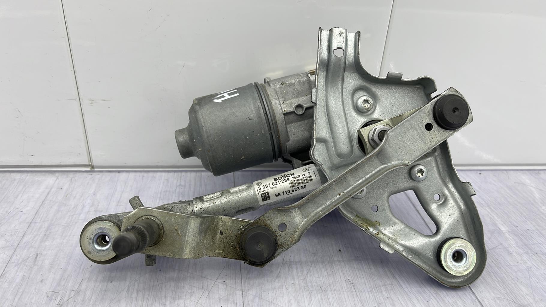 Motorino tergicristallo anteriore - Peugeot 208 - Bosch -Codice