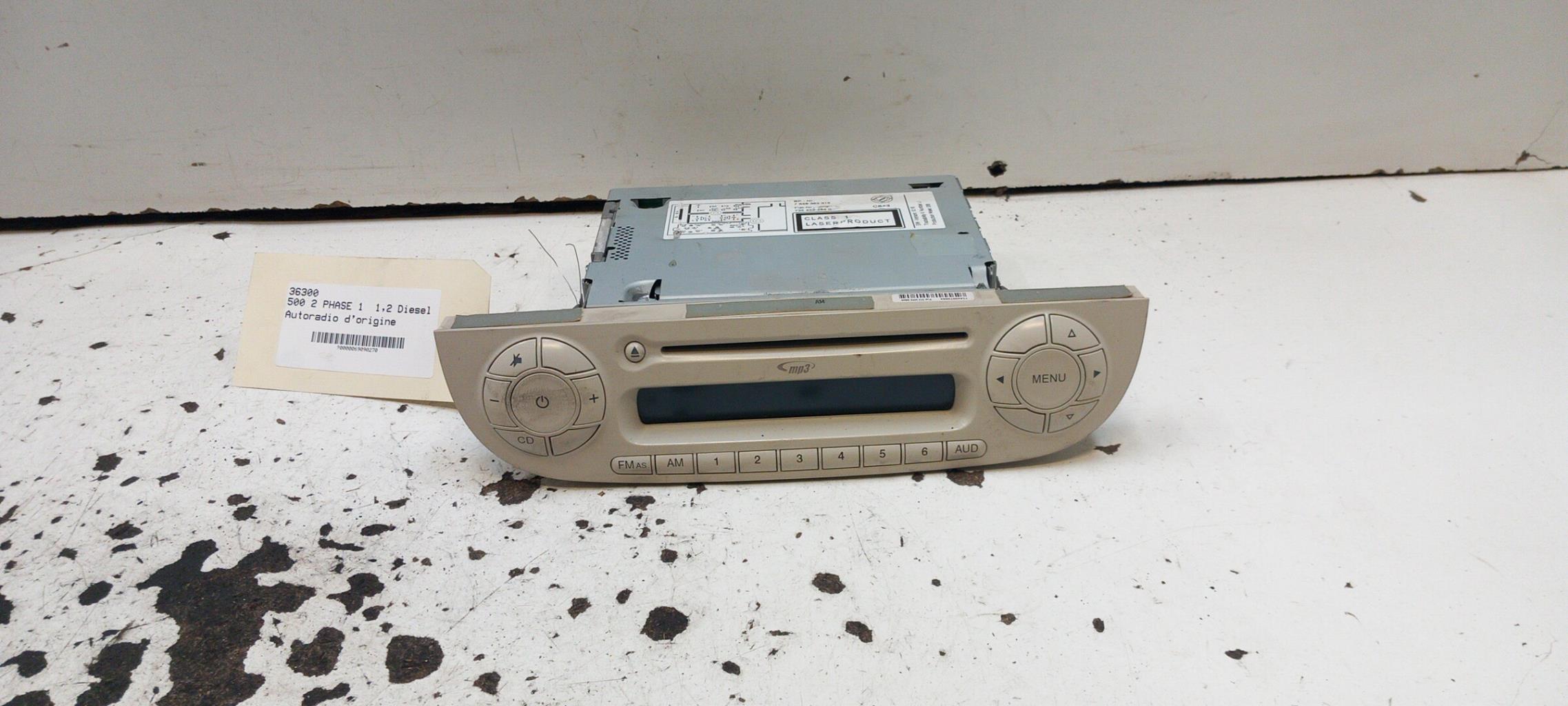 Autoradio originale FIAT 500 2 PHASE 1 Diesel usato