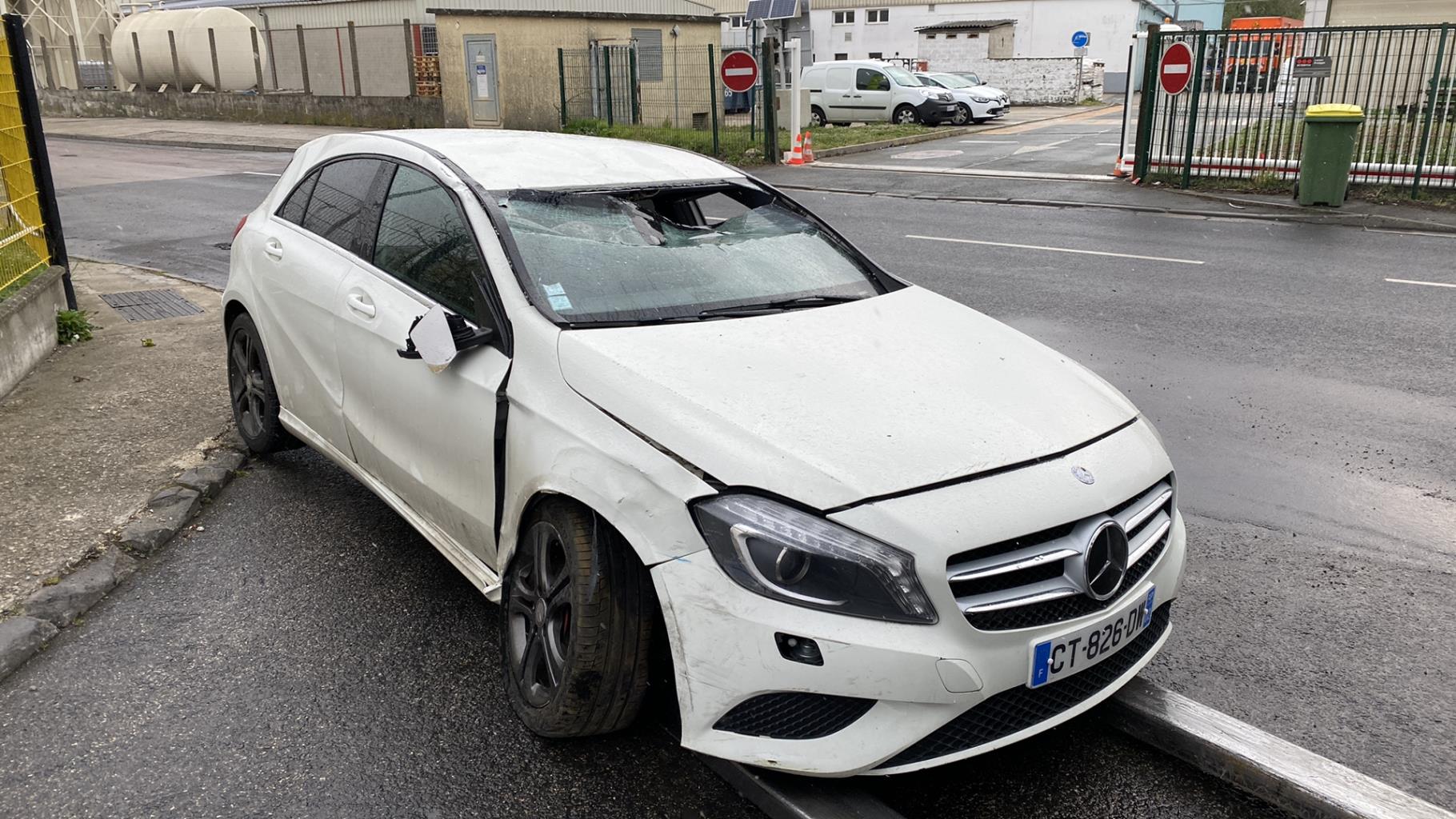 Pare choc arriere mercedes classe a 176 phase 1