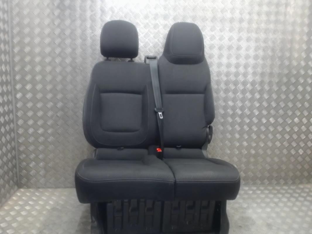 siege auto bebe pour renault trafic