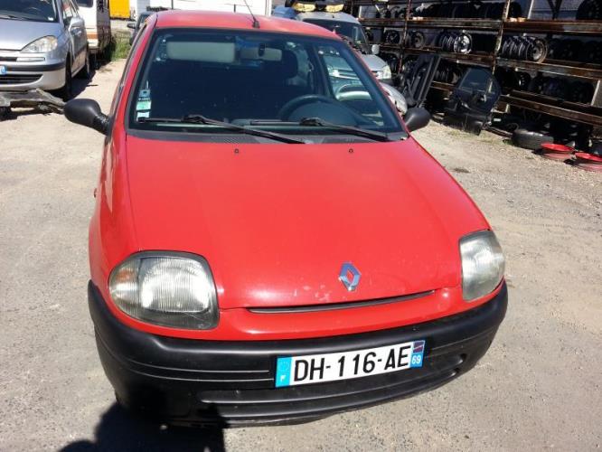 Bras essuie glace avant gauche RENAULT CLIO II PHASE 1 éférence 7700847571