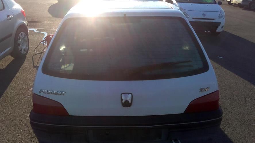 Malle/Hayon arriere PEUGEOT 106