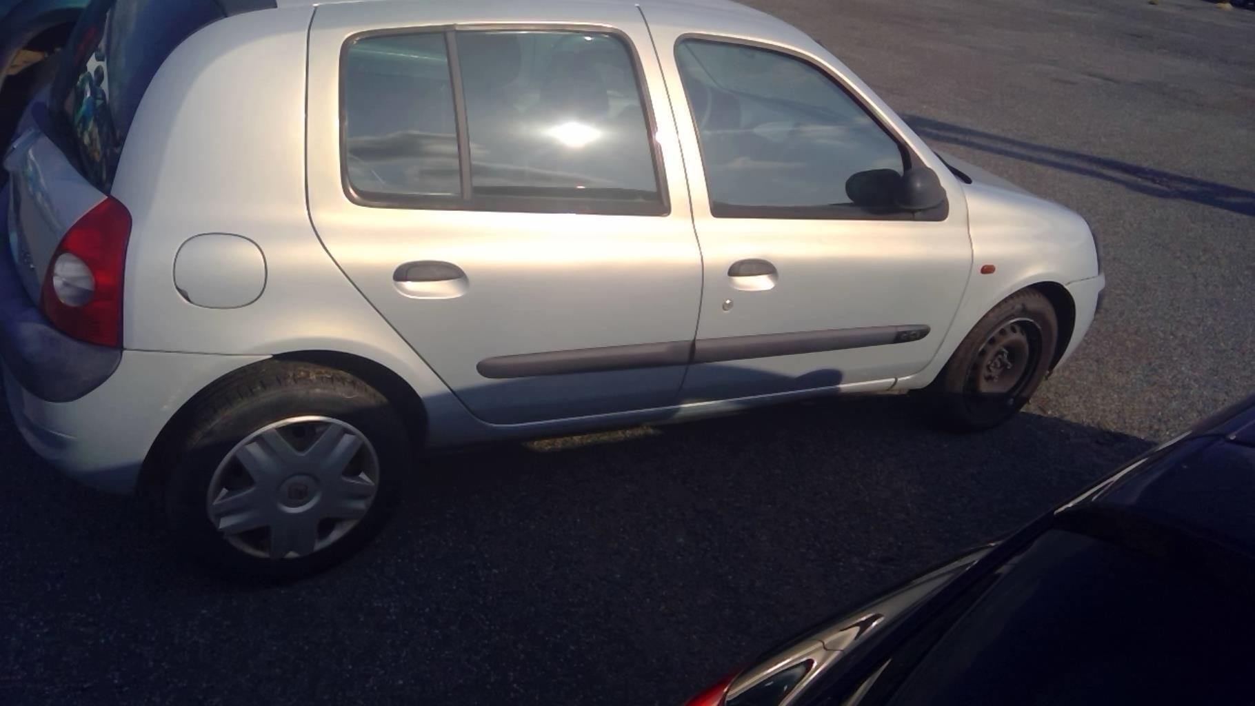 Image RENAULT CLIO 2