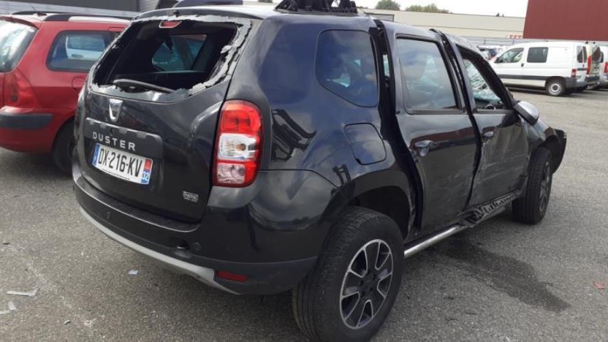 Image Trappe d'essence - DACIA DUSTER 1