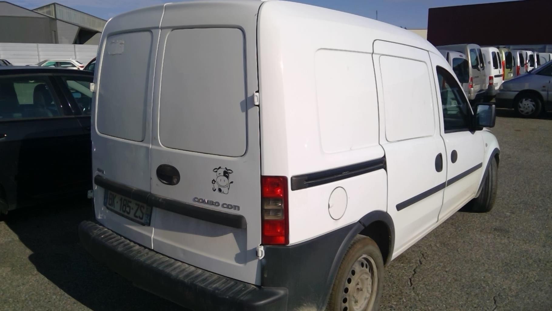 Autoradio OPEL COMBO C PHASE 2 Diesel occasion