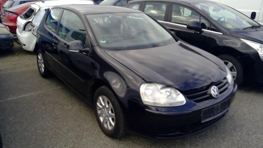 Image Pare choc arriere - VOLKSWAGEN GOLF 5