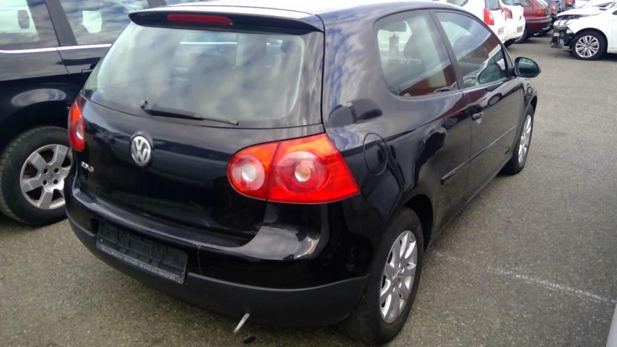 Image Pare choc arriere - VOLKSWAGEN GOLF 5