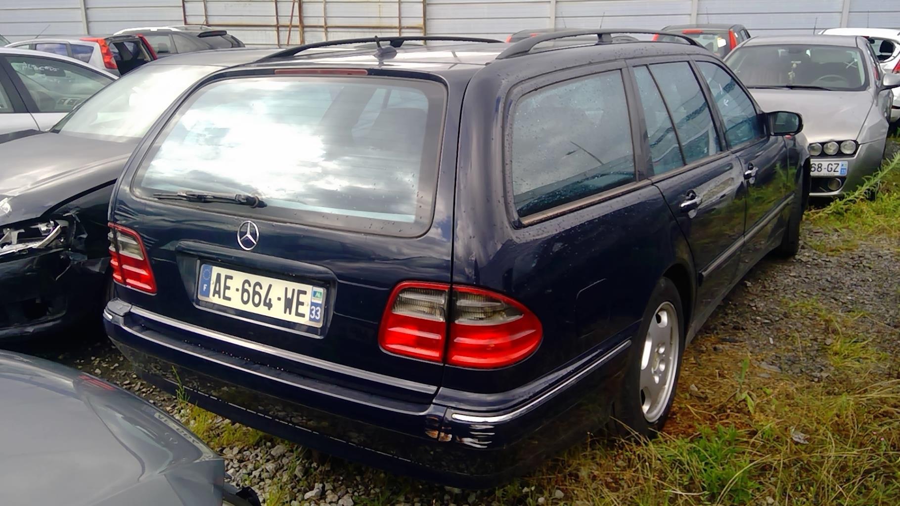 Image MERCEDES CLASSE E 210