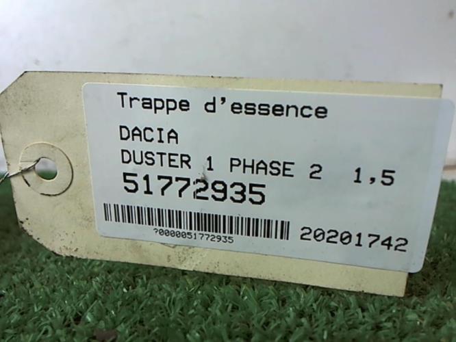 Image Trappe d'essence - DACIA DUSTER 1