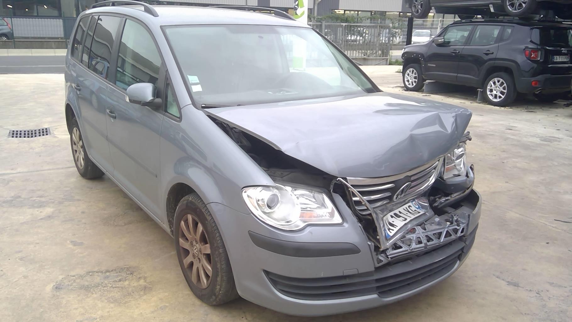 Image VOLKSWAGEN TOURAN 1