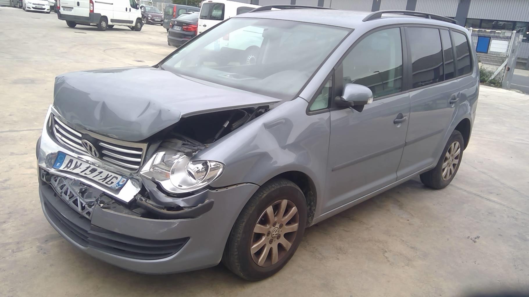 Image VOLKSWAGEN TOURAN 1