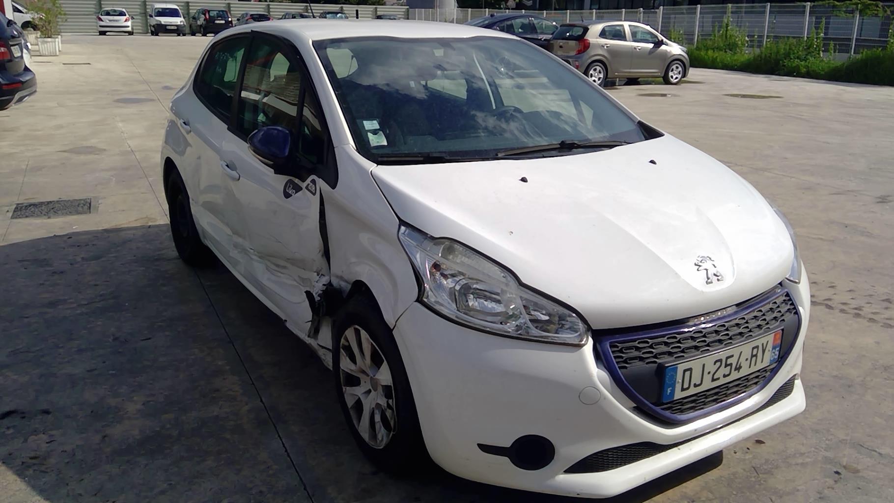 Image PEUGEOT 208 1