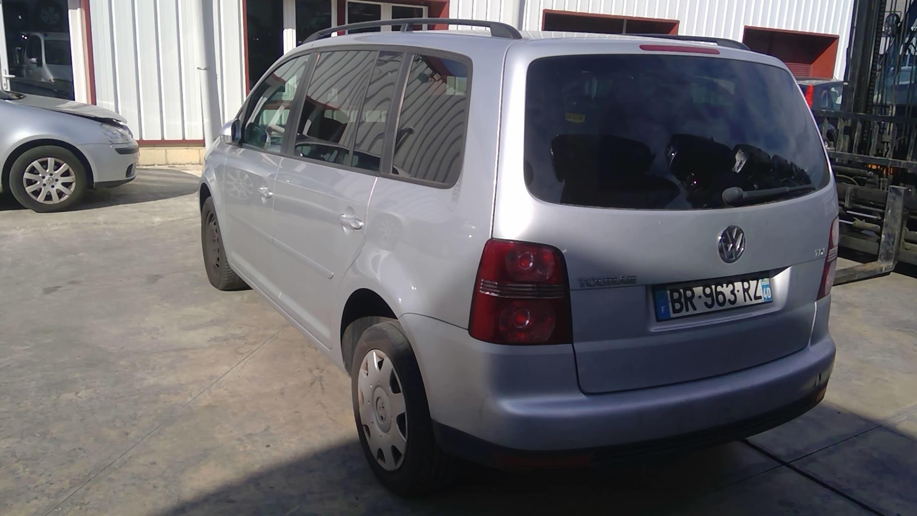 Image VOLKSWAGEN TOURAN 1