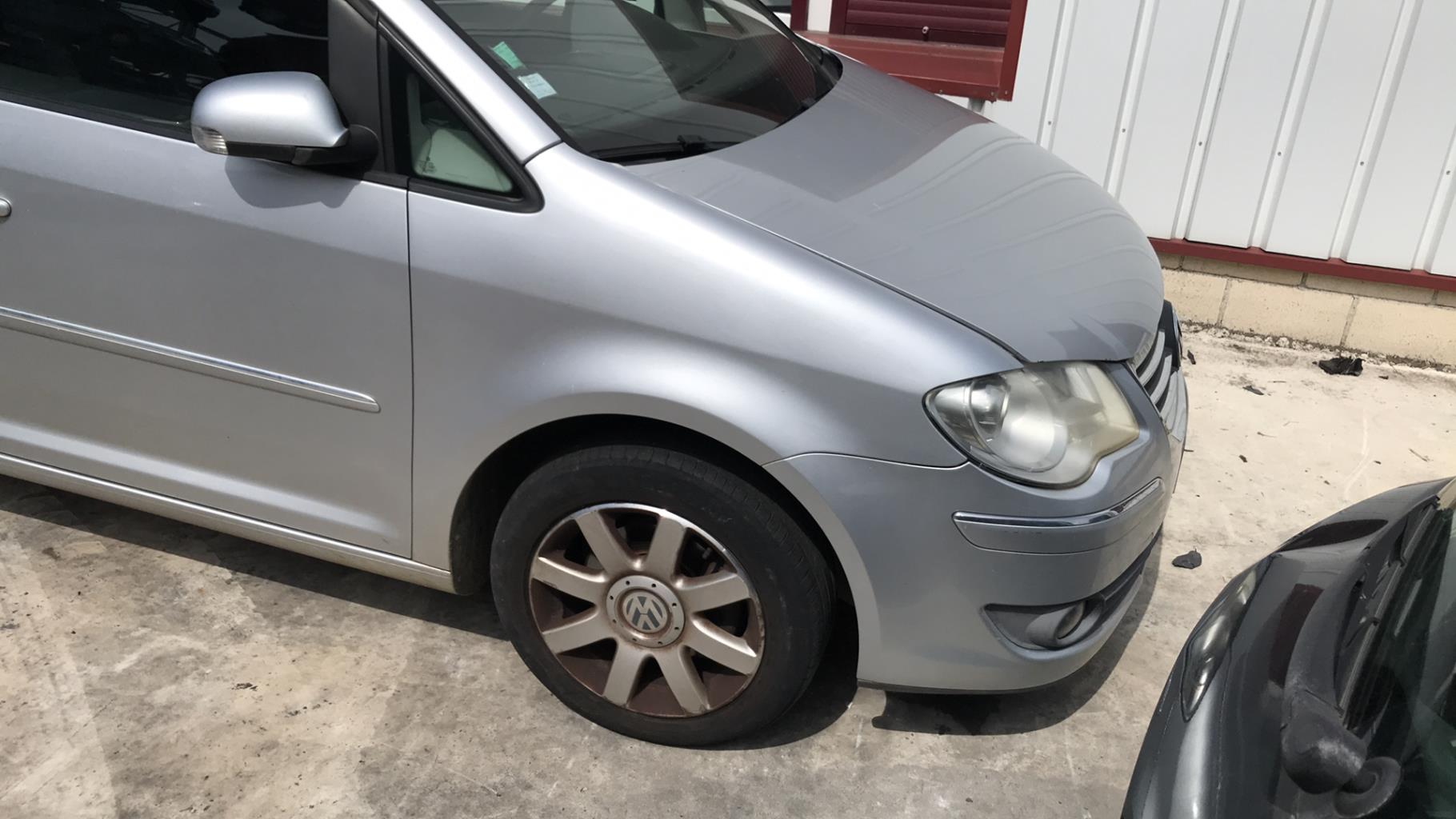 Image VOLKSWAGEN TOURAN 1