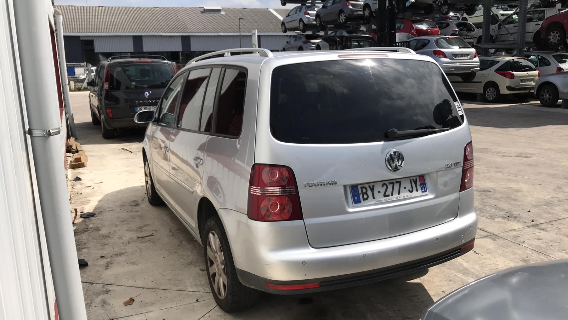 Image VOLKSWAGEN TOURAN 1