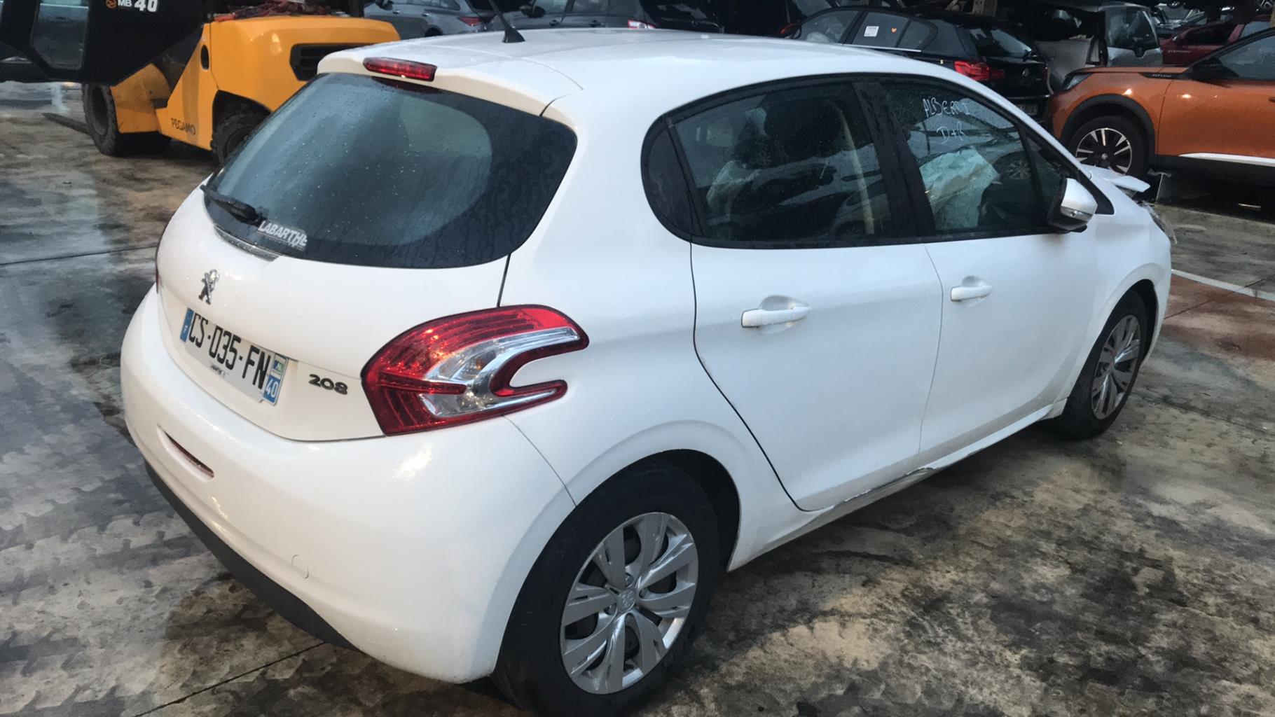 Image PEUGEOT 208 1