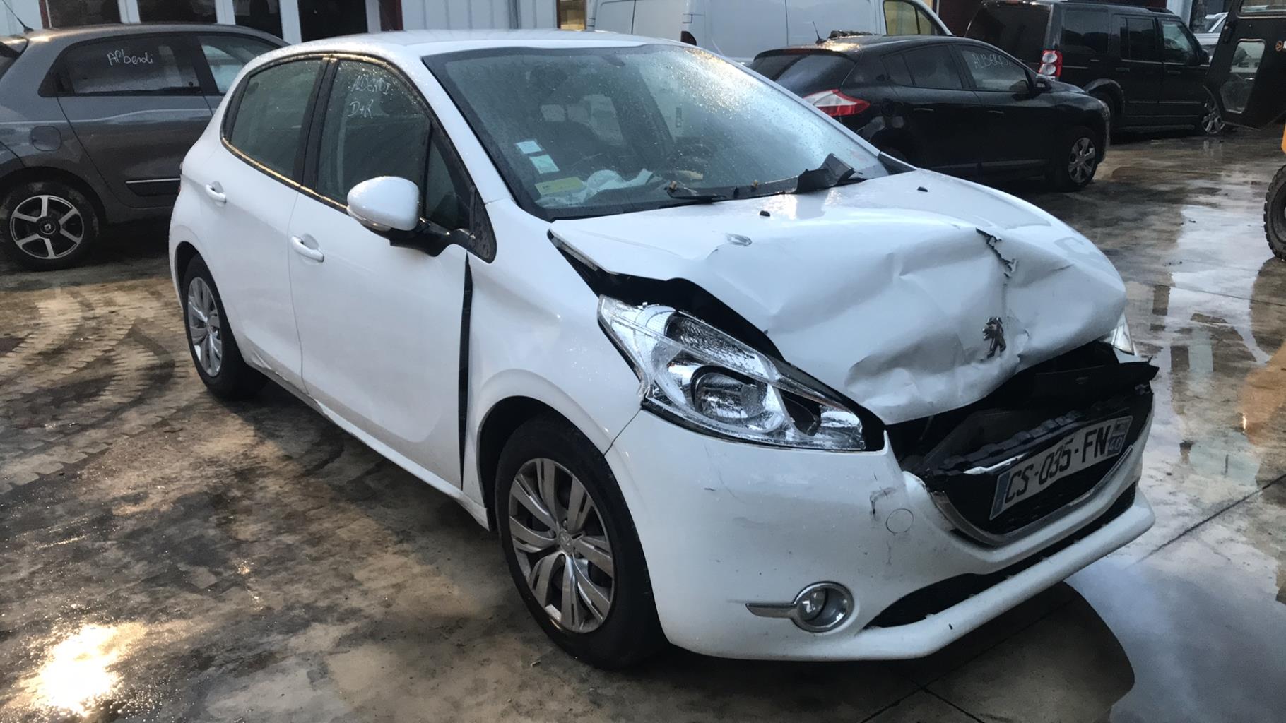 Image PEUGEOT 208 1